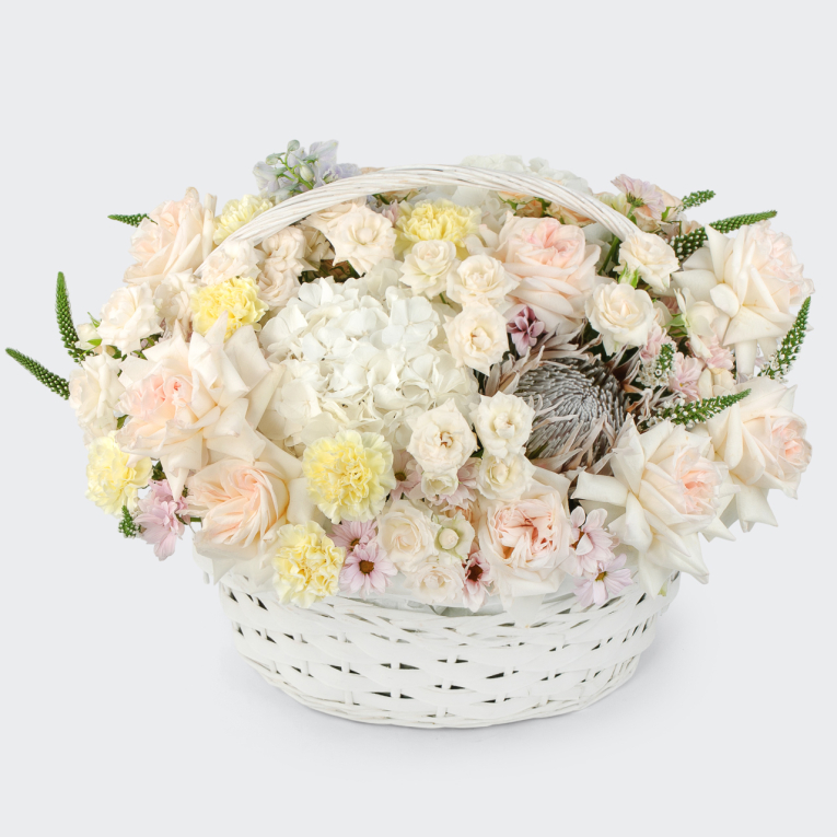 Букет в корзине Рождение любви