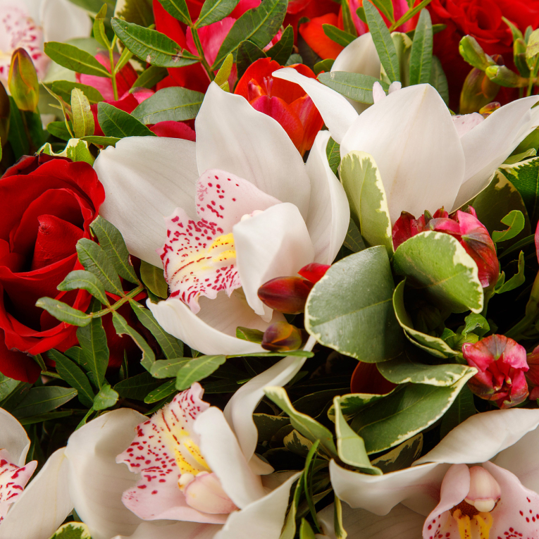 Букет Утренняя звезда (розы, орхидеи, альстромерии)