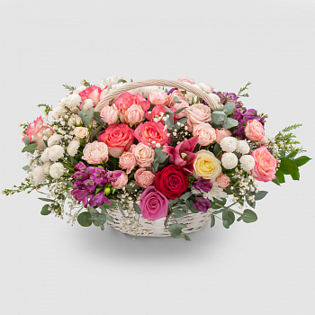 Букет в корзине Сияние чувств Букет в корзине Сияние чувств