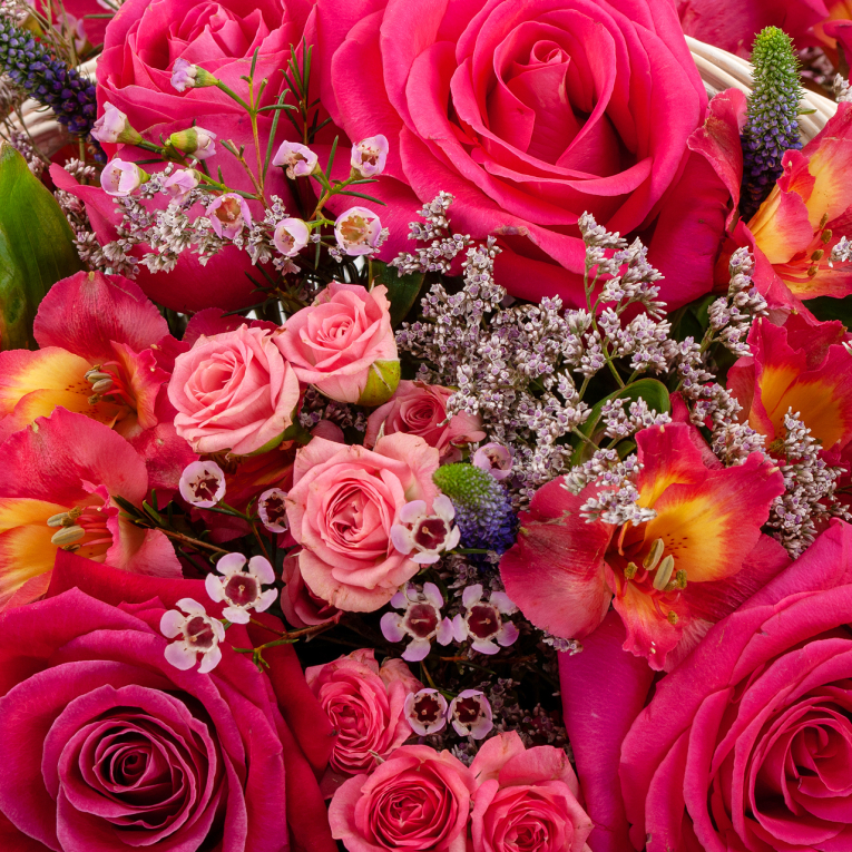 Букет в корзине Пожар любви