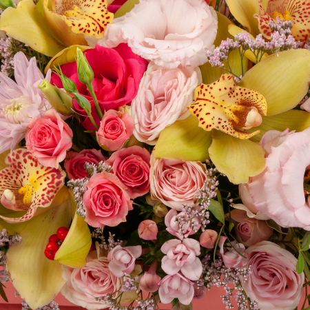 Композиция в кашпо Ласковое слово