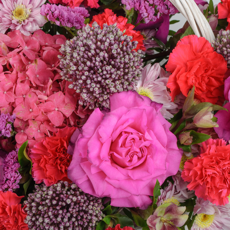 Букет в корзине Сады Версаля