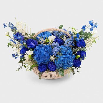 Букет в корзине Синяя вспышка