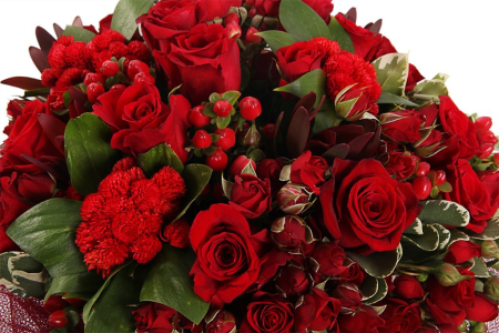 Букет Любовь алого цвета