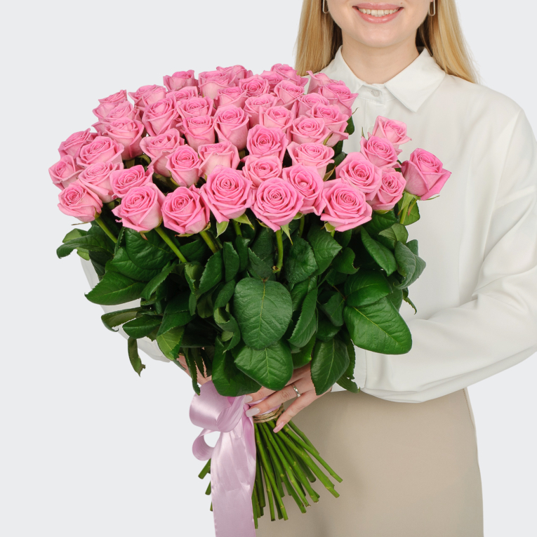 Букет 51 роза Розовая звезда