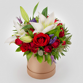 Букет в коробке Белая звезда Букет в коробке Белая звезда