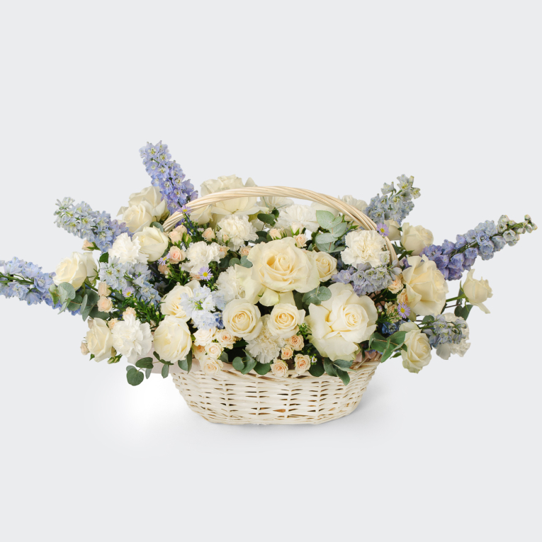 Букет в корзине Завтрак у Тиффани