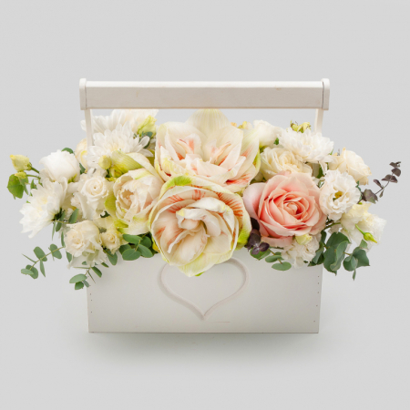 Композиция в кашпо Нежнее нежного