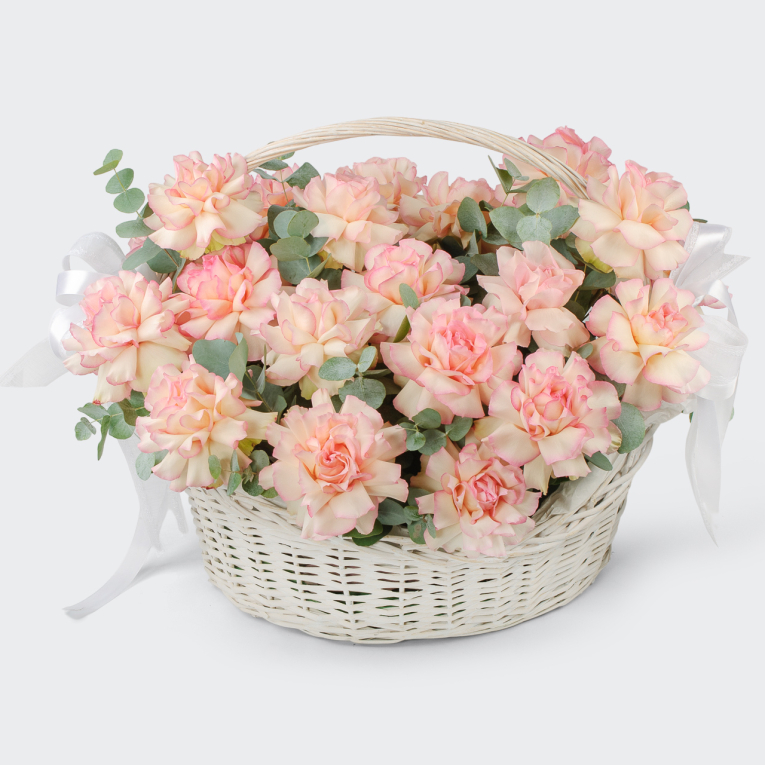 Розы в корзине Пробуждение Авроры
