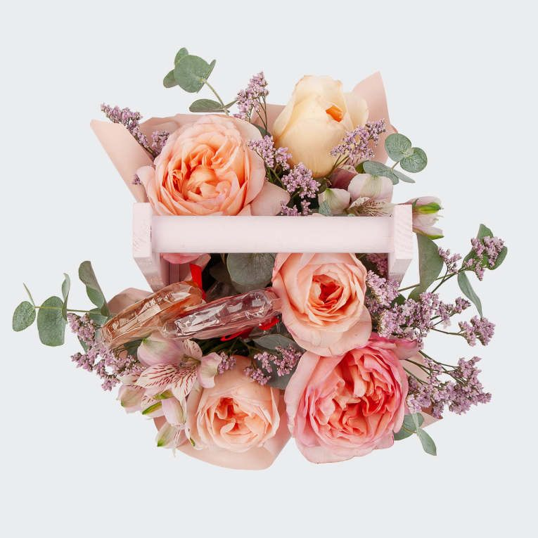 Композиция в кашпо Леденцовая поляна