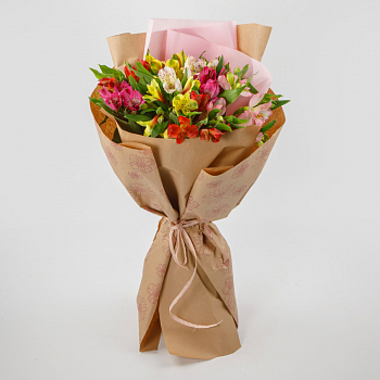 Букет Затерянный мир (9 альстромерий)