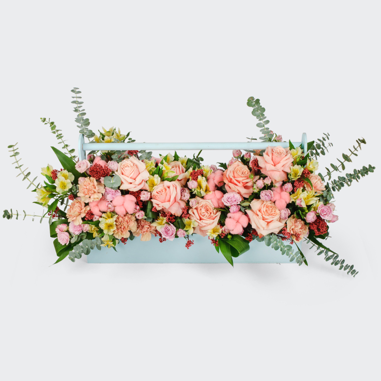 Композиция в кашпо Чудесный садовник