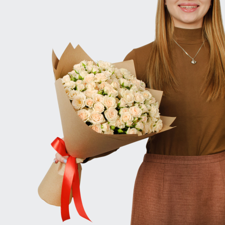 Букет из 19 кустовых роз Аврора