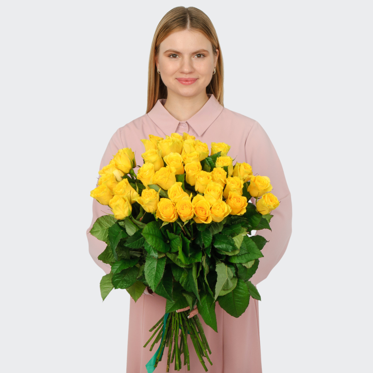 Букет 35 роз Илиос