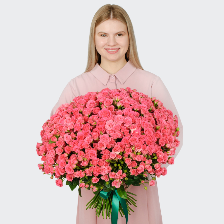 Букет 101 кустовая роза Лидия (50 см)
