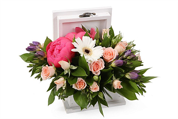 Композиция Шкатулка ярких воспоминаний