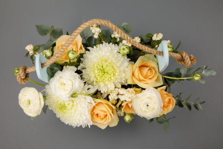 Букет в кашпо Уют и счастье