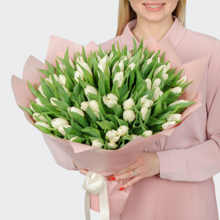Букет 75 белых тюльпанов