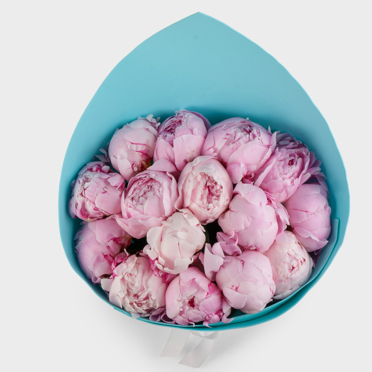 Букет из 15 пионов Светлые чувства