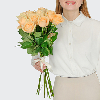 Букет 11 роз Пич Аваланш