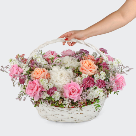 Букет в корзине Цветочное кружево