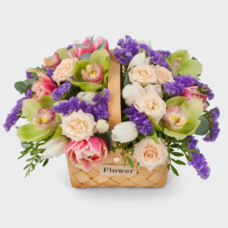 Букет в корзинке Цветение чувств