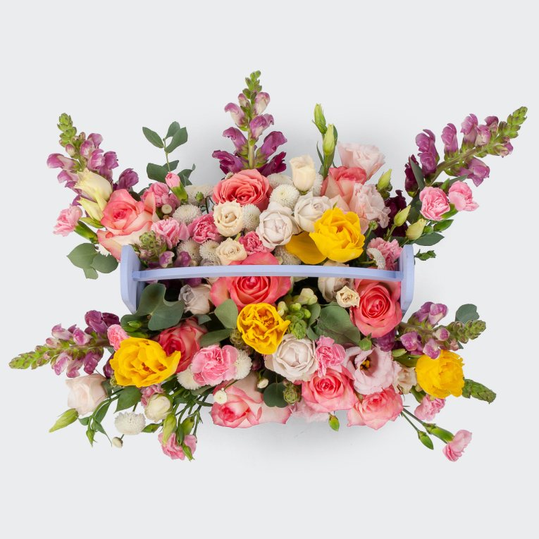 Букет в кашпо Апрельская свежесть