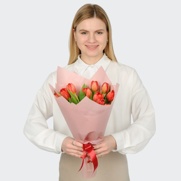 Букет 15 красных тюльпанов