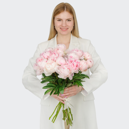 Букет из пионов 15 комплиментов