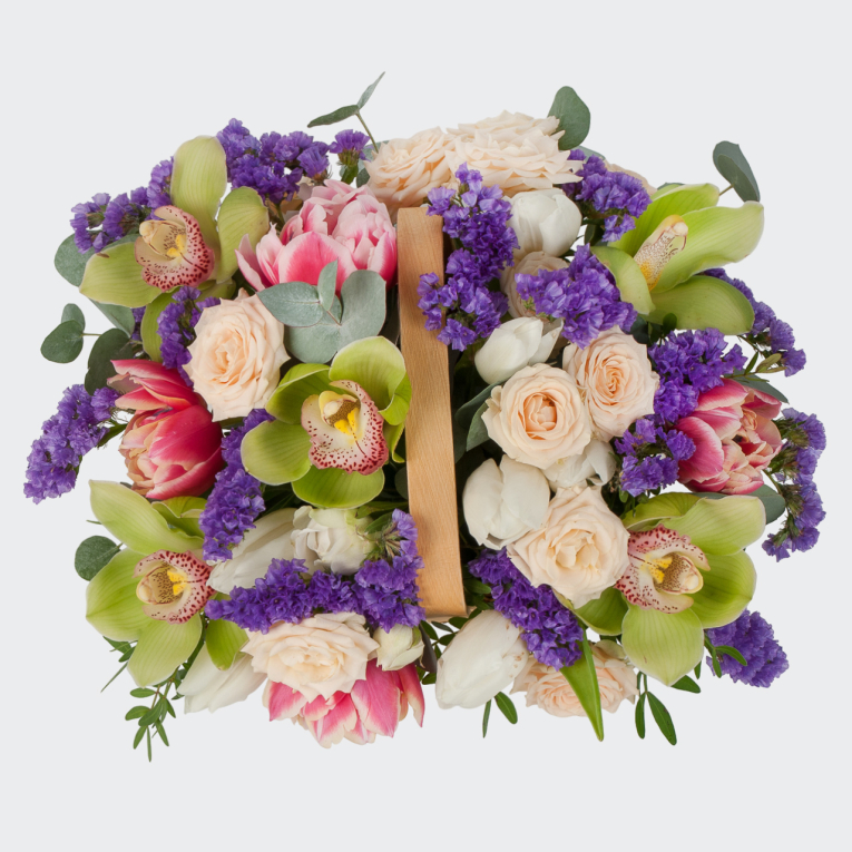 Букет в корзинке Цветение чувств