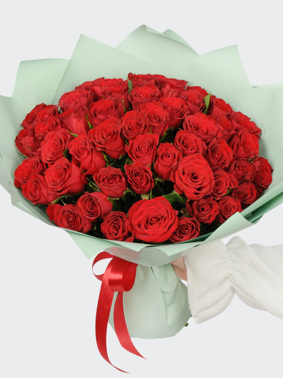 Букет из 51 розы Красный цвет страсти