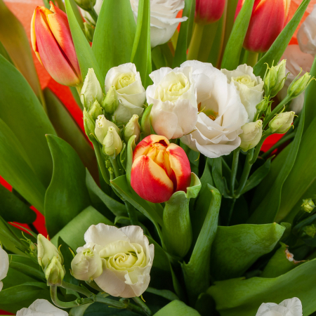 Букет Весенняя палитра (бело-оранжевая)