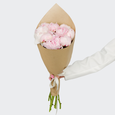 Букет из 9 пионов Страна грез