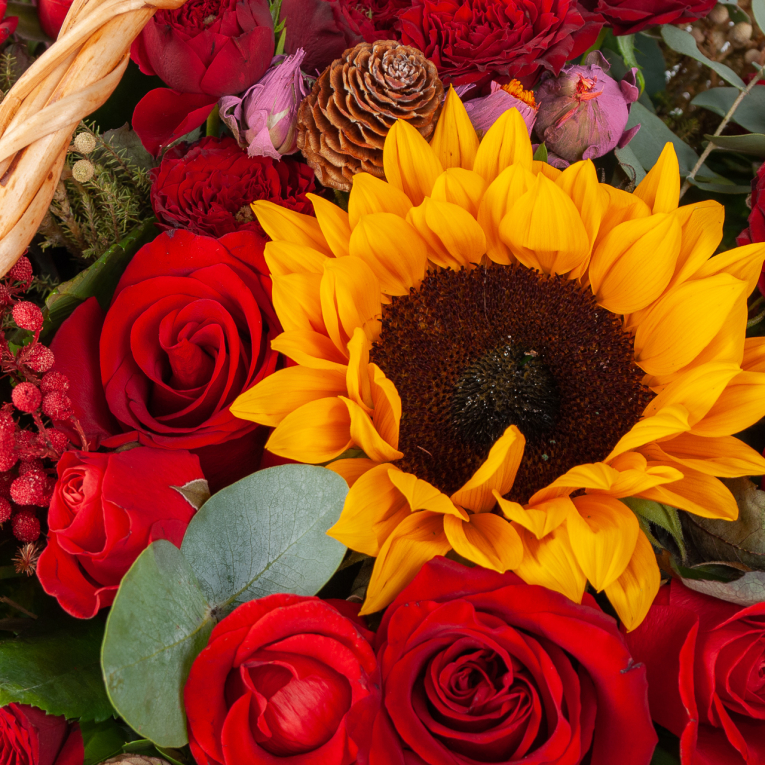 Букет в корзине Закатное солнце