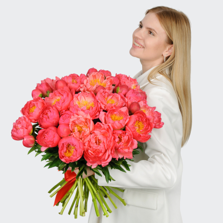 Букет 35 пионов В порыве чувств