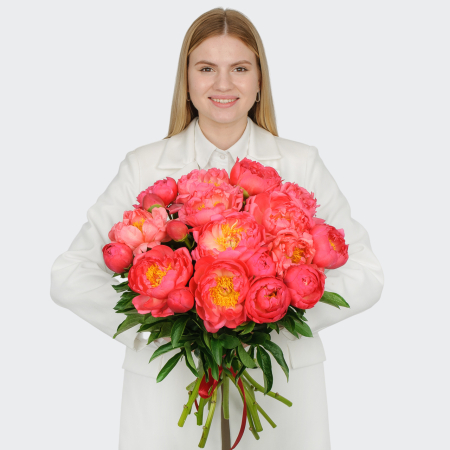 Букет 19 пионов В порыве чувств