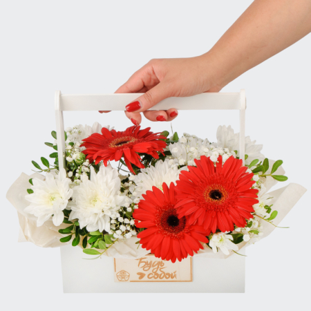 Букет в ящике Сен-Пьер