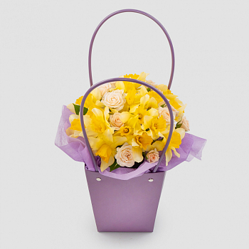 Букет в коробке Весенняя посылка