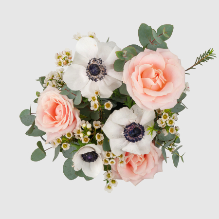 Композиция в кашпо Тонкие лепестки