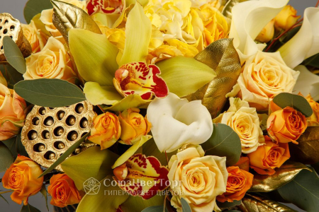 Букет в коробке День карнавала