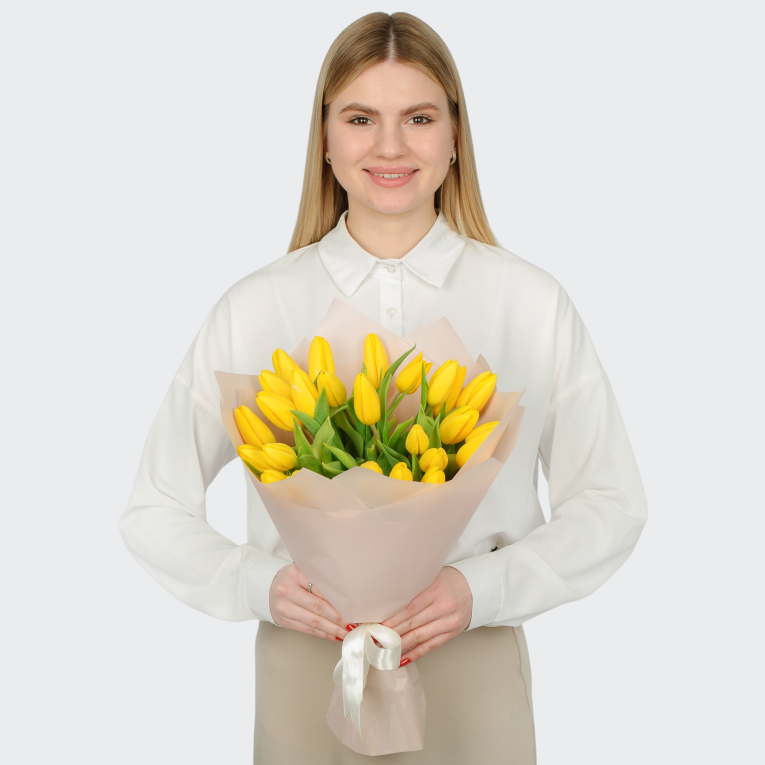 Букет 25 желтых тюльпанов