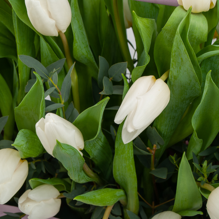 Букет в кашпо Весенняя клумба