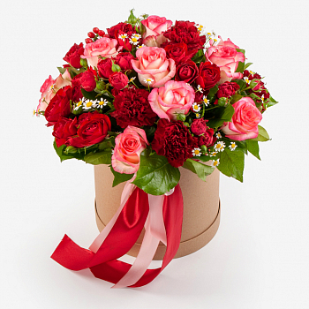 Букет в коробке Романтическое признание Букет в коробке Романтическое признание