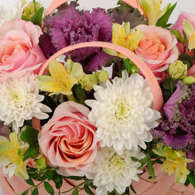 Букет в кашпо Нежные комплименты