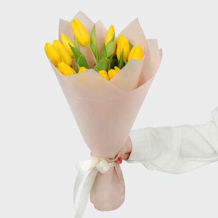 Букет 11 желтых тюльпанов