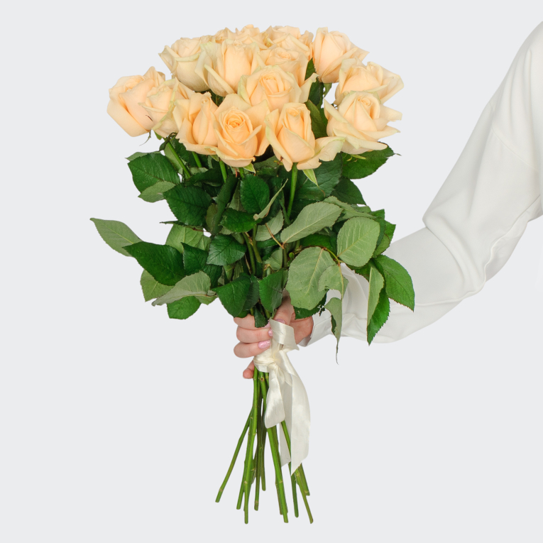 Букет 15 роз Пич Аваланш