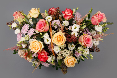 Букет в корзине Земля любви