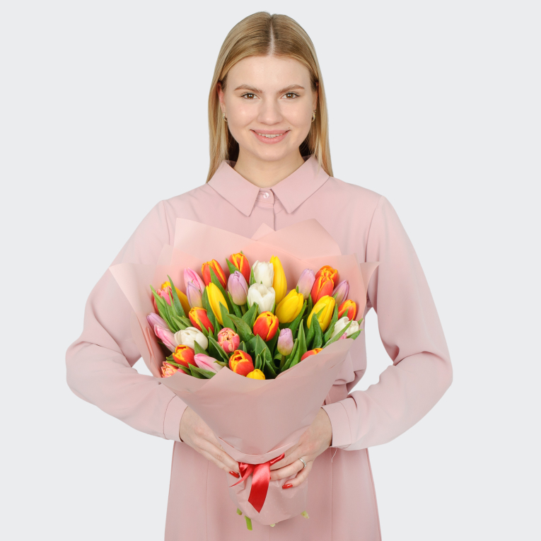 Букет 35 тюльпанов микс