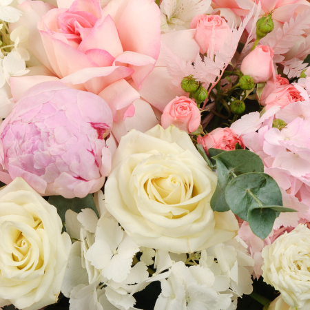 Букет в корзине Розовый луг