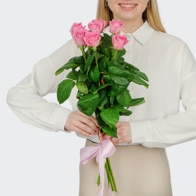 Букет 7 роз Розовая звезда